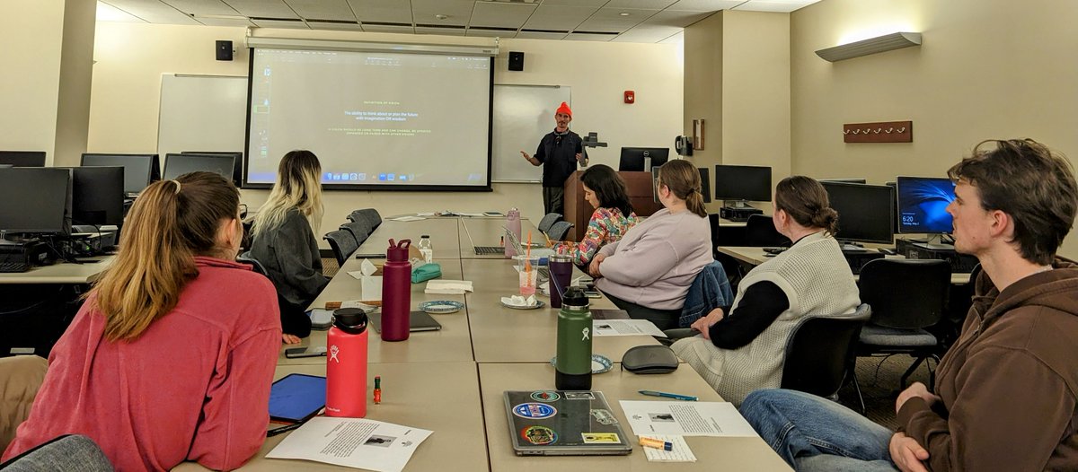 mattragas's tweet photo. .@DePaulPRAD star alum @oskytico shared on target advice (aka "Oscar's b.s.") with our @CMNDePaul #PRAD373 PR/AD Entrepreneurs class: 1) strategic, 2) scrappy, 3) stubborn, 4) selfish-ish, and 5) sincerity. Thank you, Oscar! #PRADproud https://t.co/VLB5lKYkrW