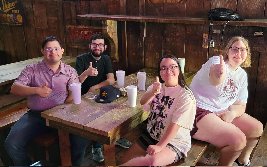The Dixie Chicken tweet media