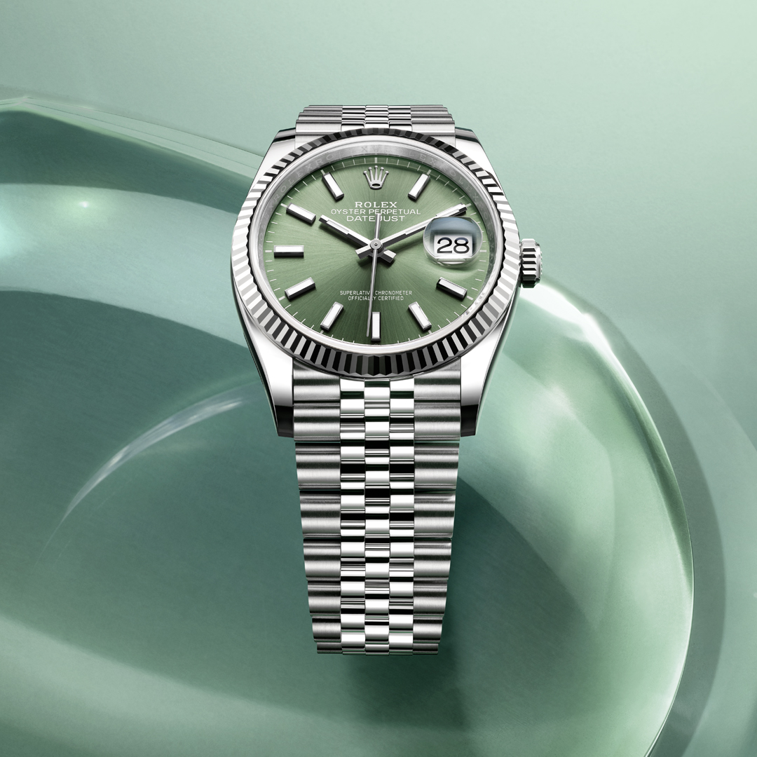 Esfera verde menta, bisel estriado en oro blanco, brazalete Jubilee en acero Oystersteel. El @ROLEX Datejust 36. #Rolex #Datejust #OfficialRolexRetailer • Distribuidor Oficial Rolex: pedroluisolivaresjoyero.com/rolex/es/