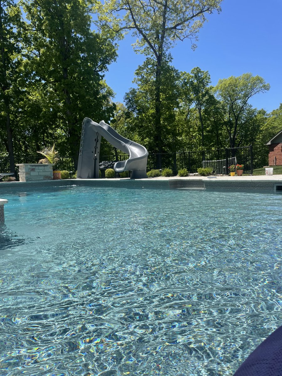 Tough decision, sit in the pool the rest of the afternoon or go listen to Powell babble about interest rates and inflation?