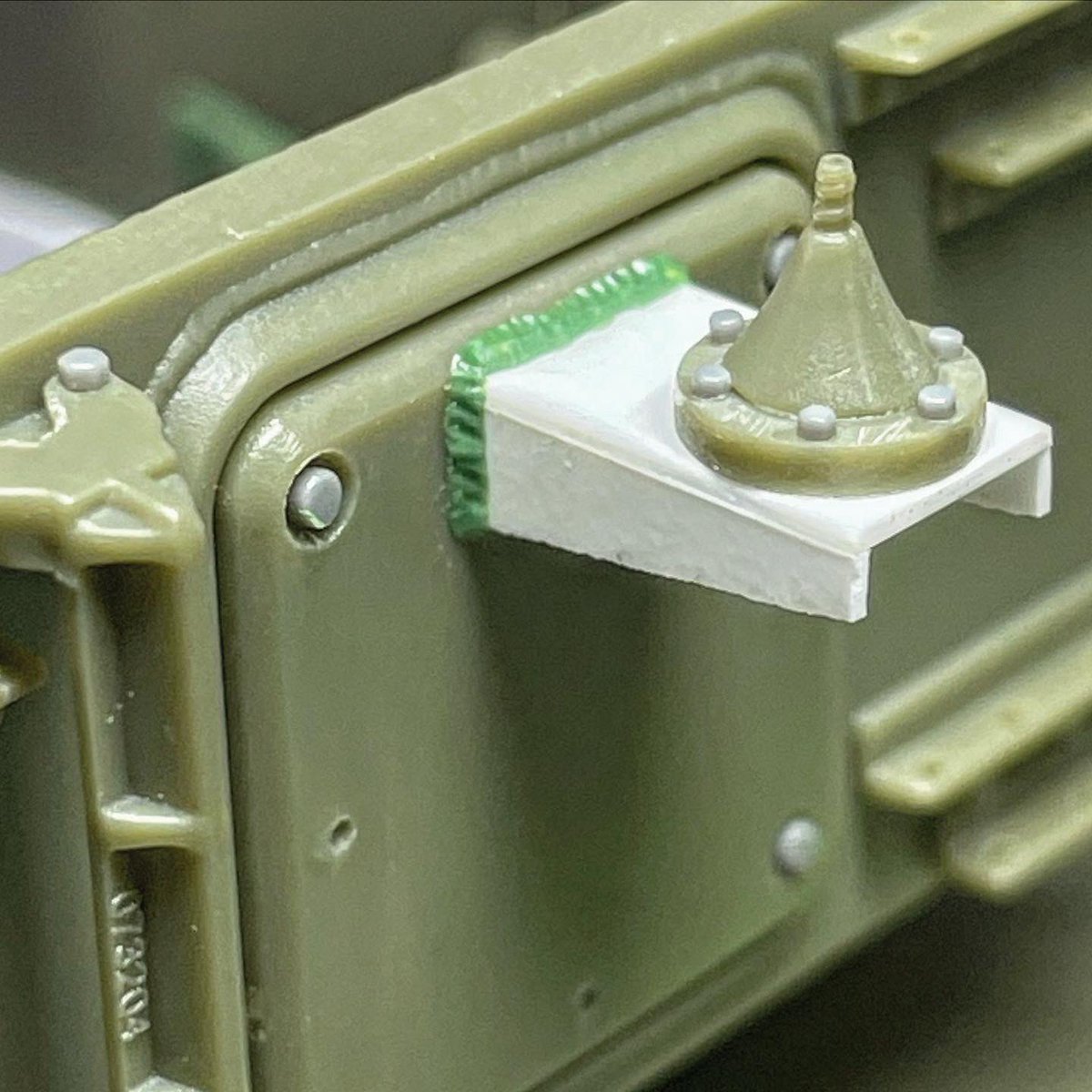 hobbybuzzard's tweet photo. Been doing laborious green stuff work on fittings, hinges etc #m5stuart #militarymodelling https://t.co/NMSnVwPviI