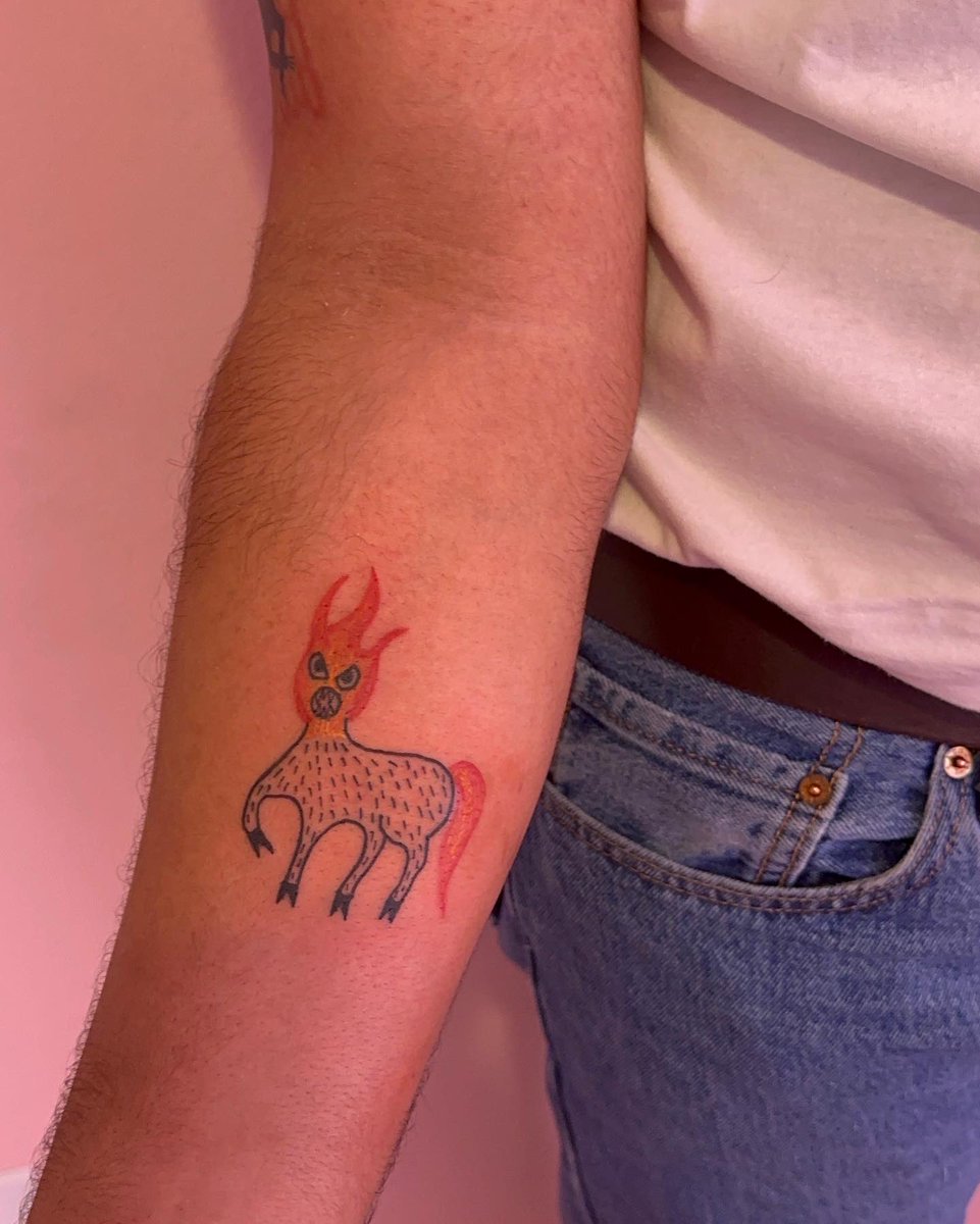 malfeitattoo's tweet photo. #28 mulinha sem cabeça <3 agenda aberta pra SP (maio e junho) e europa (agosto) e-mail: malfeitour@gmail.com #malfeitona #malfeitonatattoo #ignorantstyle https://t.co/BEQ7Pdgm21