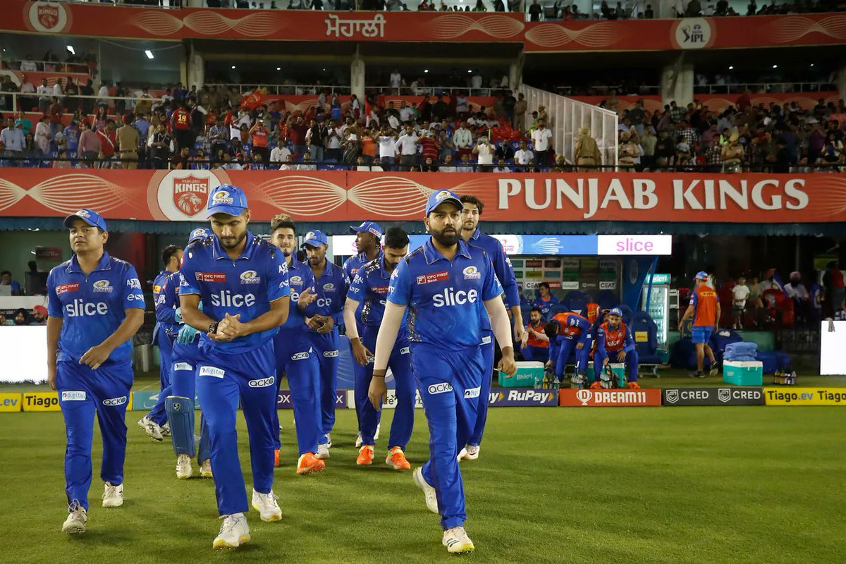 Jyran45's tweet photo. History: 🔥 
• Mumbai Indians became the first team to chase down 200+ in Mohali.
•Mumbai Indians become the first team to chase 200+ in consecutive matches.

This is Rohit Sharma's team, This team is known for creating history. 🔥 @ImRo45 💙 https://t.co/EZU9U9RvP5