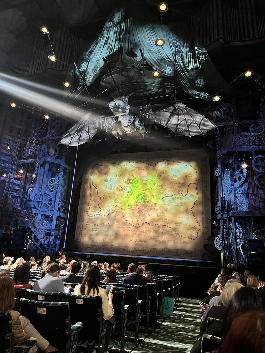 BedAcadPA's tweet photo. What a Day 💚🫧🩷

Y9 Drama participated in an engaging workshop led by Anna &amp; Emily from @WickedUKLearn, learning the number ‘One Short Day’ from @WickedUK. 

We then enjoyed a matinee performance starring the formidable @ChristineTucke &amp; @alexiakhadime as Glinda &amp; Elphaba 🤩 https://t.co/XhPn6PjuJS