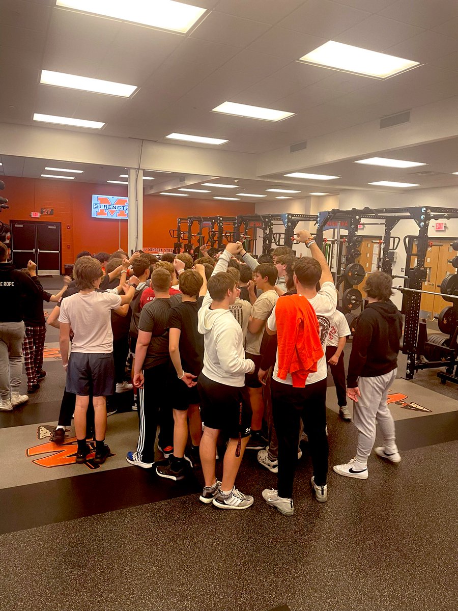 MinookaStrength's tweet photo. Day #5 in the books for our Youth Strength Camp! Over 50+ kids getting better last night!
✅Athletic Position
✅Jumping/Landing Mechanics
✅Sprint Mechanics
✅Front Squat Review
✅Vertical Pulls
✅Intro to Hang Clean
Keep working hard fellas!!! @Minooka_Indians #MovementFirst https://t.co/GjzYex5n9d