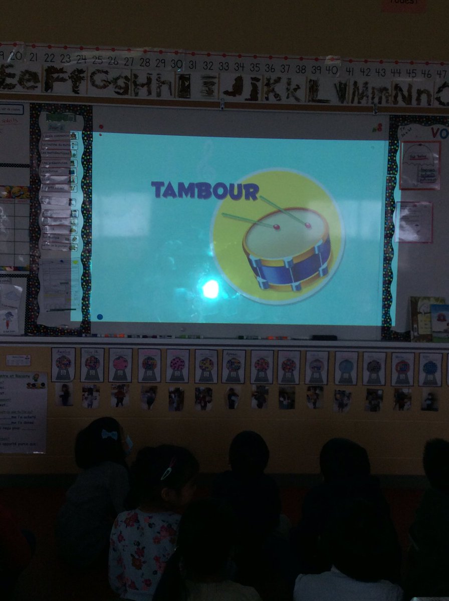 MmePletsch's tweet photo. On apprend les différents instruments! 🎷🎻🎺🥁🎼🎹 https://t.co/20iHchu7p6