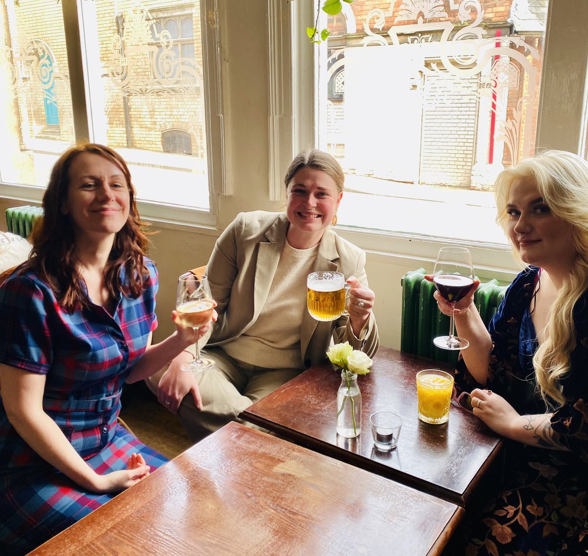 katy_wm's tweet photo. We are celebrating a FAB @HumanitiesUw #HumanNature2023 conference. Well done everyone! @EngLitUoW @sharonlyoung @jfpackham @UniWarszawski https://t.co/bjDBHs7itd