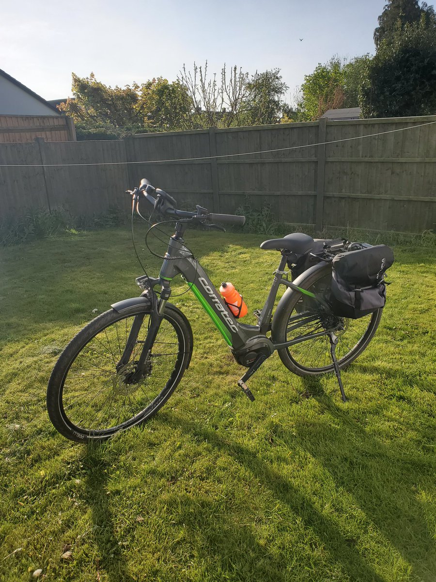 SarahsCycling's tweet photo. First ride today of my loaner ebike from @MalvernCar. I am now commuting 3 days from Hallow to Mill Farm, Stanford Bridge. Nowhere to shower at @MissMillyUK shop so thought I'd try electric over acoustic. And what a glorious day for it! #ActiveTravel https://t.co/vIuub3Zsjl