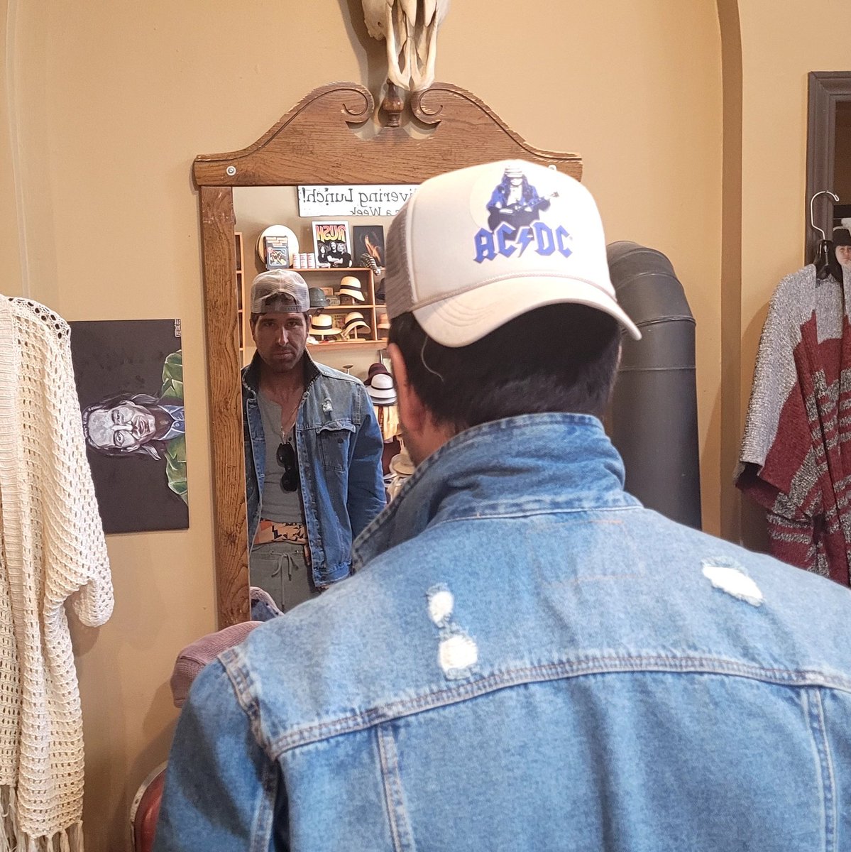 the_hab's tweet image. @4ensic_fashion_ was by today and  got a rockin' #acdc⚡️ #snapbackhat
#thehablovesyou #thanksforthesupport #hats #hatoftheday #hataddict #peopleareimportant #community #menshats #ladieshats #exchangedistrict