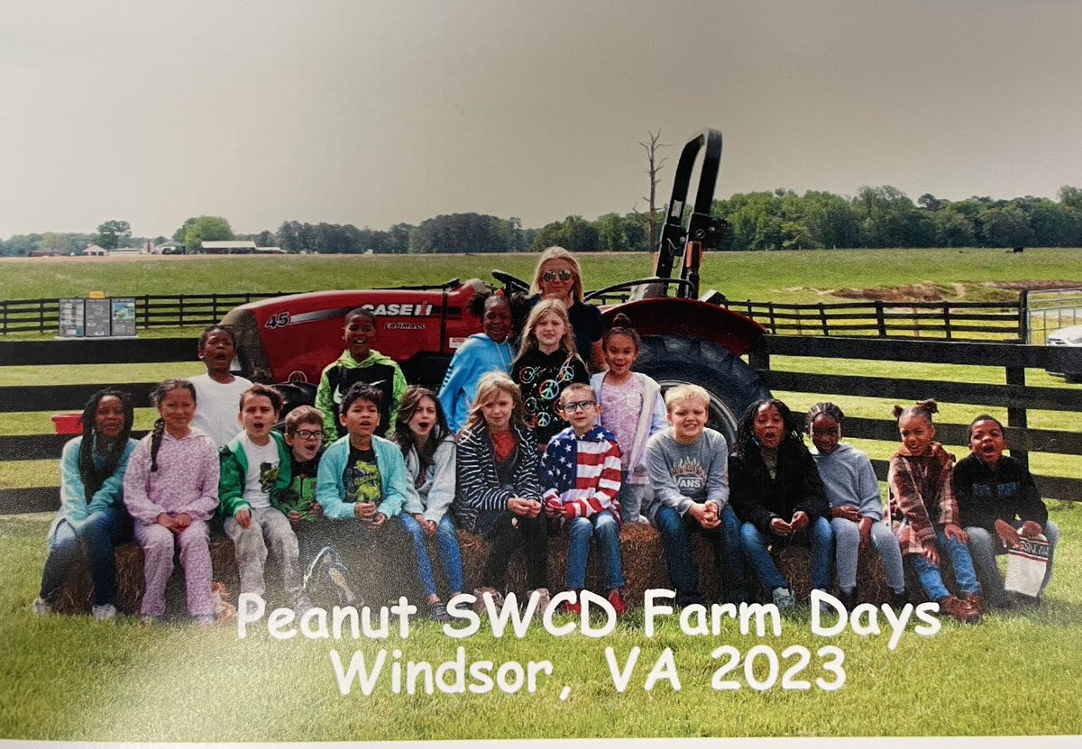 Another fun Farm Day! 🐄🐷🐓 #ksesharks #spscreatesachievers