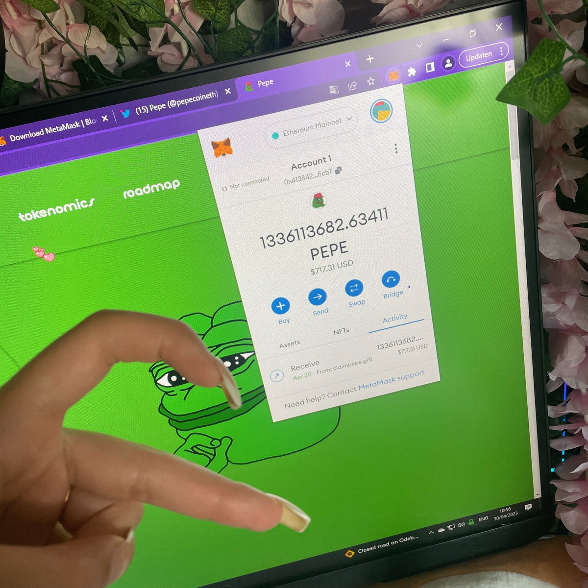 idk whats happening lol???? just managed to get $622 from $PEPE airdrop 🤩

🔗 collectpepe.gift might be better than $ARB airdrop!! 🤷‍♂️

#web3 #eth $pepe #PEPE #PepeCoin $BOB $doge #memecoins $SUI $musk #aidoge #hex #zkSync #FOMC $WSB #SUI $RUG