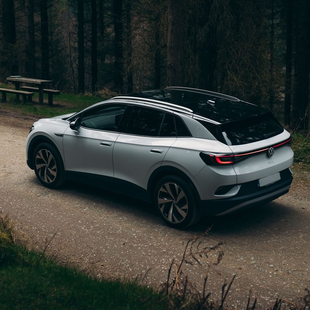 Sitting pretty 😌
.
.
.
#volkswagen #ID4 #dasauto #vw #vwlove #germanengineering #volkswagen #alltrack #volks #deutschland #perfekt #liebe #vwlove #4motion #vwsociety #vdub #vwowners #vwlifestyle #vwlife