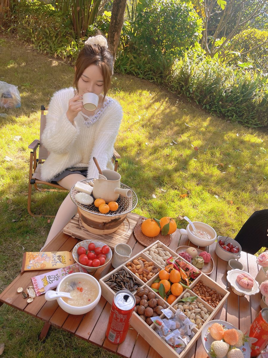 UUQQTwi's tweet photo. Afternoon tea while camping, and friends can have a good get-together. https://t.co/hMrKCLyOGI