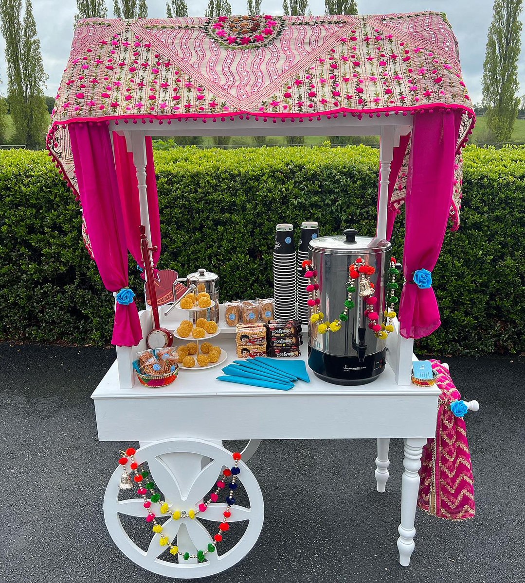 mithajunction's tweet image. Our second cart package has arrived!

THE CHAA PAANI PACKAGE! 💛

*NOW AVAILABLE FOR  HIRE* ✅

Items and quantity can be changed, please DM if you have any questions!

Thank you,
Mitha Junction 💙
