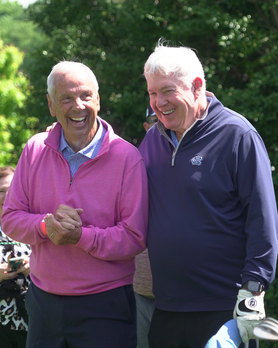PGATour's tweet photo. Tar Heels legends @WellsFargoGolf 🤩

Roy Williams 🤝 Mack Brown https://t.co/61rXNQ0ax9