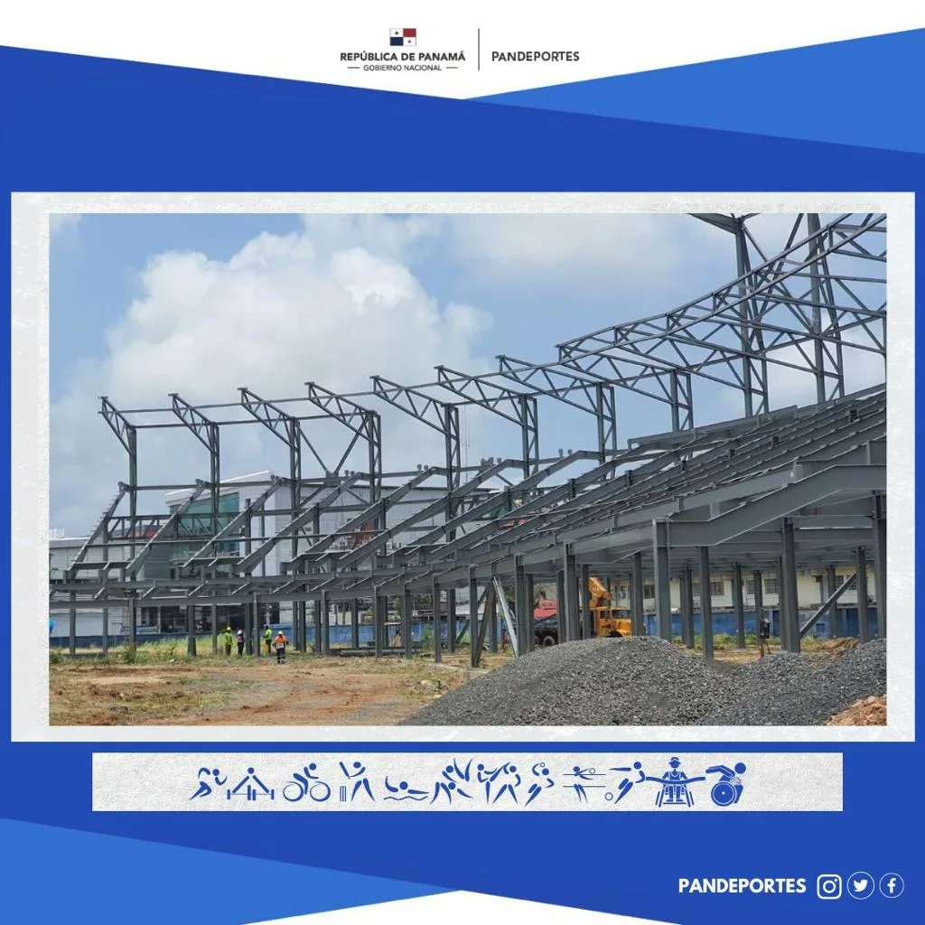 Pandeportes's tweet photo. Seguimos trabajando en la construcción del nuevo estadio Roberto Mariano Bula en Colón, actualmente se realizan confección e instalación de tubería de caja de drenaje pluvial, colocación de la capa base de los estacionamiento y avances en la estructura de metal. https://t.co/IzpTLiLUQm