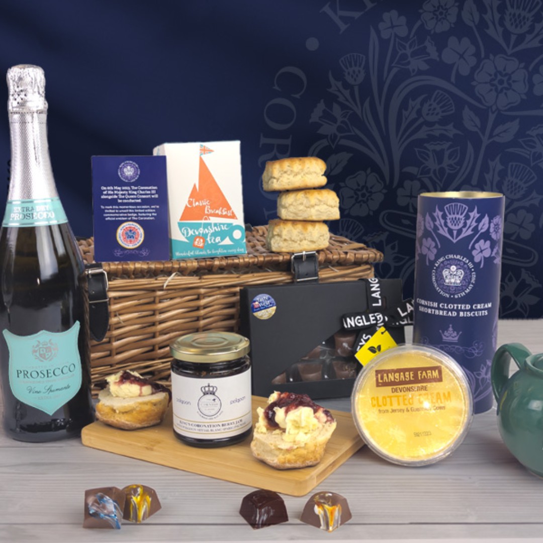 devon_creamteas's tweet photo. Just Days to Go...
Don't miss our limited-edition King's Coronation Hampers! β°
Delivery slots are filling up fast; once they're gone, they're gone for good!
Order before 4PM Thursday to secure your slice of history. π
#Coronation #SliceOfDevon https://t.co/QH2BzaOxmp