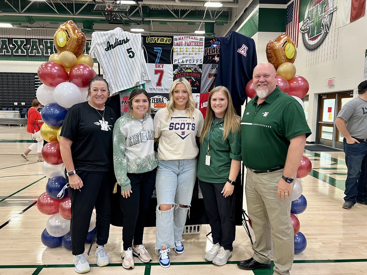 NDNSsoftball's tweet photo. Congratulations to SR. Skylar Foreman for signing her NLI today to further her education and softball career at Lyon College! We are so proud of you and can’t wait to see you at the next level! 👏 https://t.co/DzcvMPxgoN