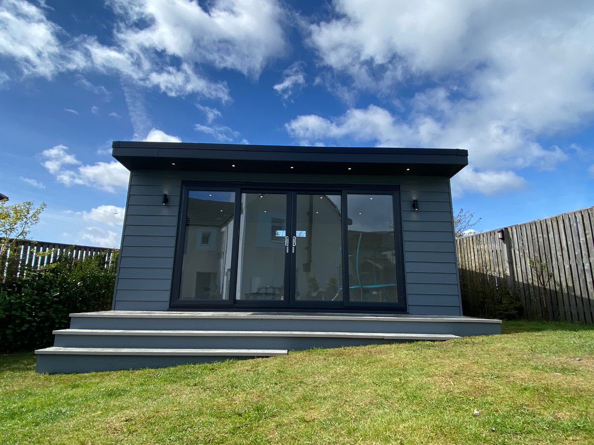 New family room with 65 inch TV. 

#gardenroom