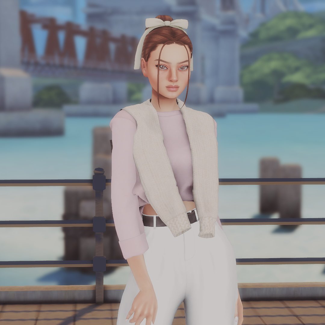 Out in the City exploring 🚊

#ShowUsYourSims #TheSims4