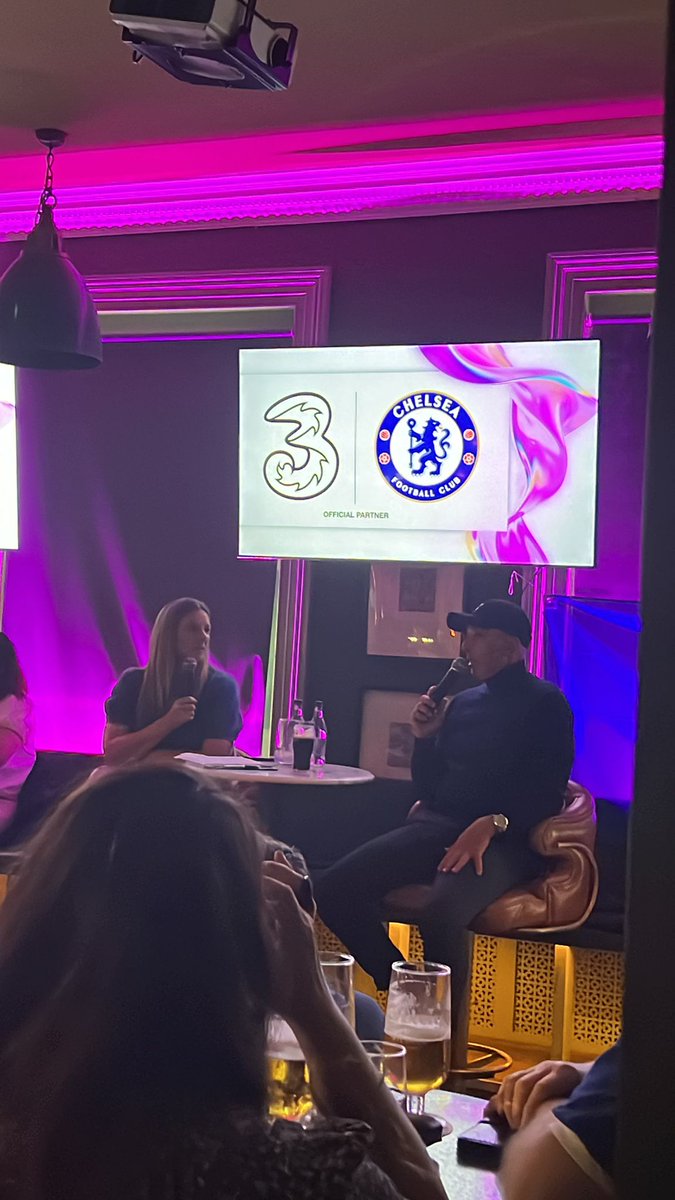 We met up at Doyle's Corner for the match last night.
Despite the result, we did have an enjoyable evening as we were treated to a Q&amp;A with Roberto Di Matteo ahead of the match courtesy of Three Ireland.