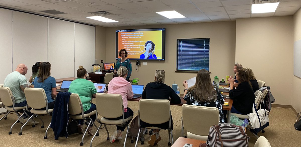 sheiladubbs's tweet photo. SF team learning with @LexiaLearning today! @frisco_sped @facilitator_s #supportincludeempower #FISDmadetoshine https://t.co/bW4FEPWRKM