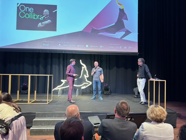 VokaWVL's tweet photo. West-Vlaams ondernemerschap van de bovenste plank op de uitreiking van de nationale #TRGA23. Proficiat aan #Suntronics en @collibra van Oostendenaar Felix Van de Maele. Terechte erkenning voor sterk ondernemerschap! https://t.co/7erhA8HHmP