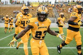 BrunswickFB's tweet photo. Kennesaw,GA➡️Brunswick,GA- Thank you @kennesawstfb @CoachLiamKlein for making BHS a recruiting stop! We appreciate you spending some time talking about our Pirate Prospects. 🟦🟨🏴☠️⚓️☠️ #PiratePride #AllAboutTheFamily #RecruitBHS #StopByTheHigh https://t.co/iyysoYqWQV