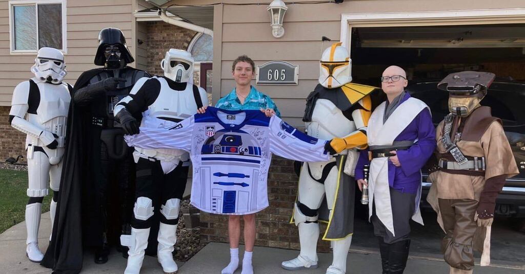 Our 621st Detention Squad attended a Make-A-Wish birthday in April! Amazing work, 621st!

Ft. TK-2157, SL-4463, TB-10495, AR-3402, BH-31002

#501st #501stlegion #badguysdoinggood #centralgarrison #621stdetentionsquad