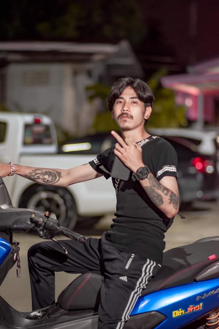 phi_thani's tweet photo. ทรงอย่าง.....😝เวลานี้มีใคร......เหมือนเราไหม🥺🥺🥺  #ชายเดี่ยว #อ่างทอง #สิงห์บุรี #สุพรรณบุรี #อยุธยา https://t.co/GbNvncH6tk