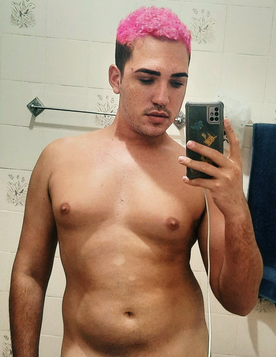 allekeyh's tweet photo. Hummmm
Tô ficando gostosinho. 🤭😈 https://t.co/DpidyVwchG