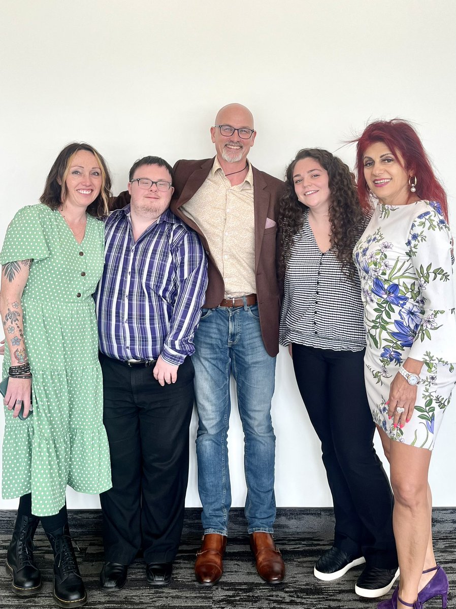 FloriaTrans4rms's tweet photo. Day 123 of #365daysofgratitude Fabulous REFRESH #go3d team in #Halifax with great local #entrepreneurs &amp; speakers.Thanks @TEAMWork1997!🙏🏼🎈😃
#flourishwithfloria
#RecognizeYourPotential #inclusiveeconomy @TorontoMetDI @wekh_pcfe @CCDISocial @bdc_ca @cityoftoronto @CanadaEmploymen https://t.co/vLxnei35VY