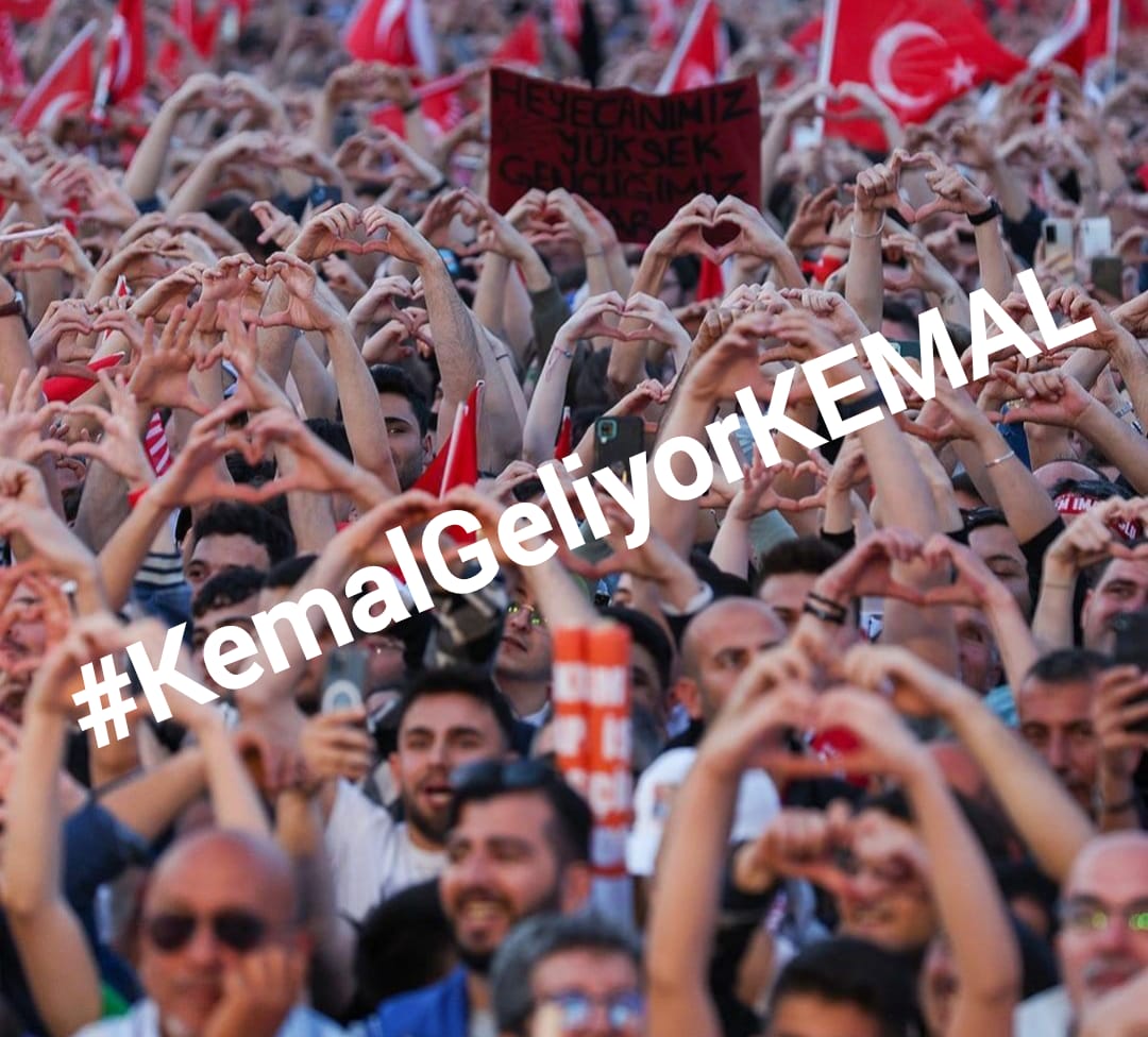 Barkinozz's tweet photo. Milyonlarca mülteciyle değil. Milyonlarca genciyle birlikte #KemalGeliyorKEMAL ✌️🫶 https://t.co/No1Mxz8Lx1