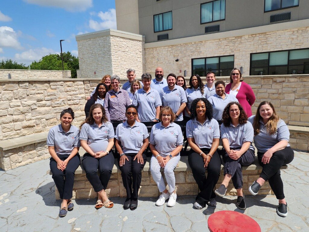 skmay123's tweet photo. “Empowering teachers. Inspiring students.” @agilemind Advisor Academy has been filled with ways to engage, equip, encourage and elevate teachers and leaders using Agile Mind courses. @utdanacenter https://t.co/k3mNKiyWEv