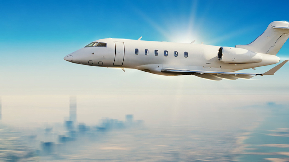KullJet's tweet image. Need to fly somewhere last-minute? Kull Jet's on-demand private jet service can get you to your destination quickly and efficiently. #SaveTime #KullJet