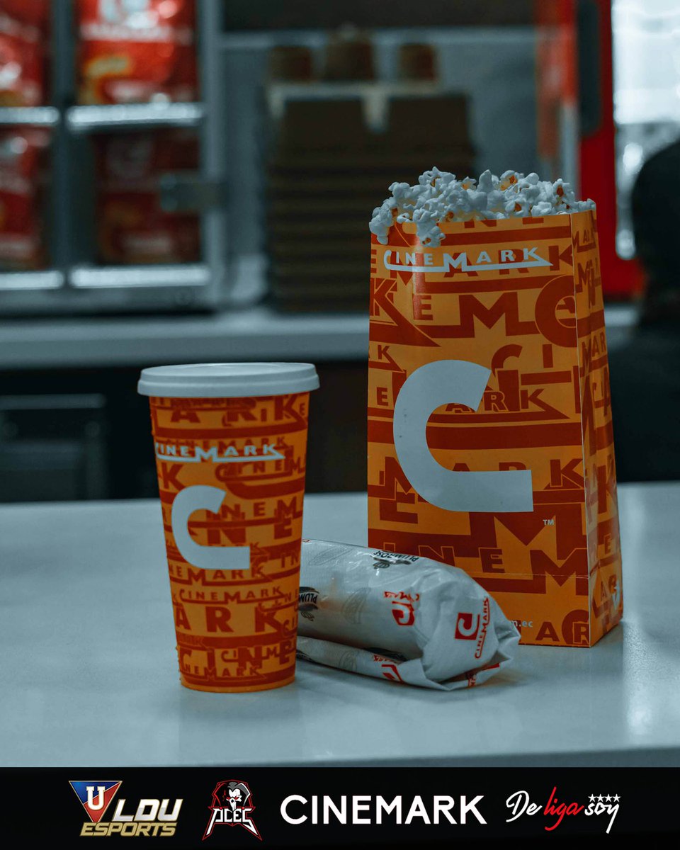LDUesports's tweet photo. Nada mejor que compartir en familia 🫂
Nuestra escuadra de @AceSGaminG_ec disfrutó momentos divertidos de #SuperMarioBros gracias a nuestra segunda casa @CinemarkEC con su nuevo menú extendido 🍿😋👌🏽
#GoLDU #GoACS #CinemarkEC https://t.co/7v4pcbEhDV