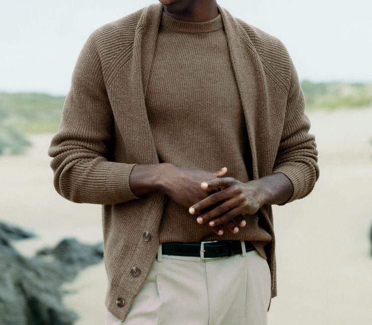 Gyftie2's tweet image. #twitterhelp any plug with these kind of sweaters dm asap