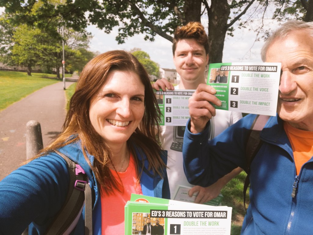 GrahamEllen's tweet photo. Last day out leafleting with the team and spurred on by words of support from passers by. 3 reasons to vote for @Omarmushtaq1990: Double the work, Double the voice, Double the impact! #MakeLeedsGreen #GetGreensElected https://t.co/MjpJE1Dtxg