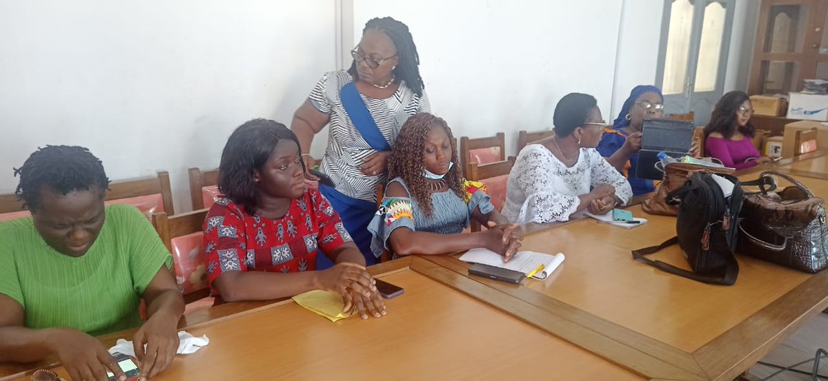 sweddbj's tweet photo. #sweddbj
Ces appuis à l'#INMeS se résument en matériels didactique, informatique et roulant ainsi que des modèles anatomiques et des bourses de formation de grade Master
Cc @BM_Afrique @UNFPA_WCARO https://t.co/p5S1OkLmLZ