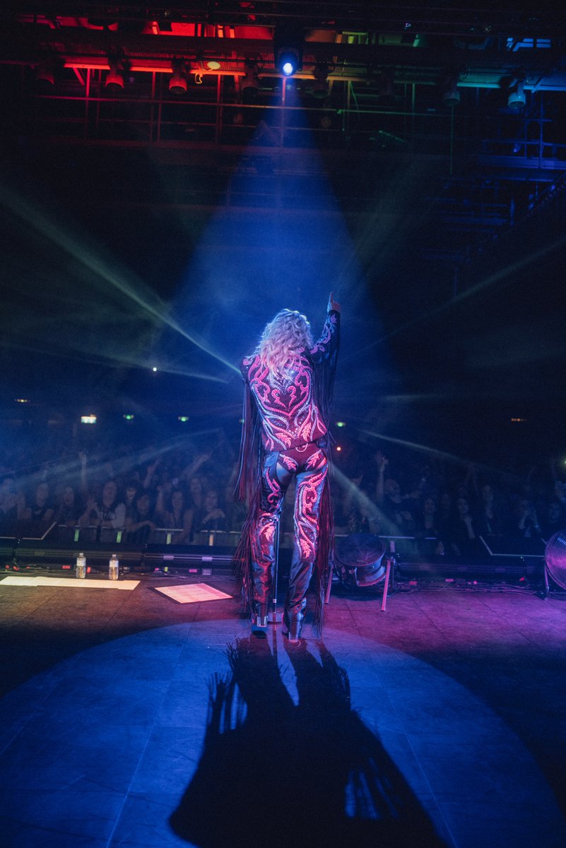 tokiohotel's tweet photo. Thank you Brussels! You were awesome! ❤️ #tokiohotel #btwbrussels #beyondtheworldtour2023 https://t.co/KGHFF5ahyf