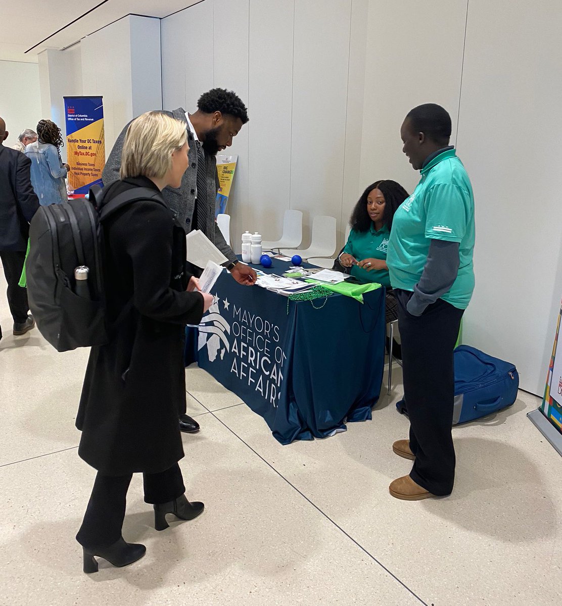 MOAA_DC's tweet photo. Today, #TeamMOAA joined @MayorBowser’s second annual DC Small Business Expo. The theme “Resources for Financial Success” was supported by @DCDISB, @SmallBizDC, and dozens of industry leaders providing expertise and tools for small businesses grow. #SmallBusinessWeek #DCValues https://t.co/0udRpVNb9T