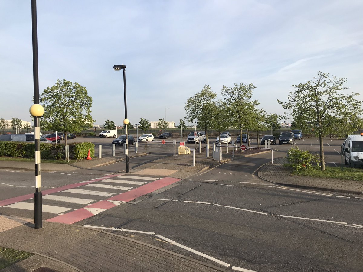 BrianKemsSmith's tweet photo. I do try to be’ green’ don’t always succeed but I try.
I cycled to the Heathrow viewing shelter
Sun shone, the planes weren’t exactly ‘green’ but were entertaining. Only I looked left No TREES, right No TREES, I looked straight ahead 8 EIGHT TREES!
Would the planner step forward https://t.co/XNEvcdodSh