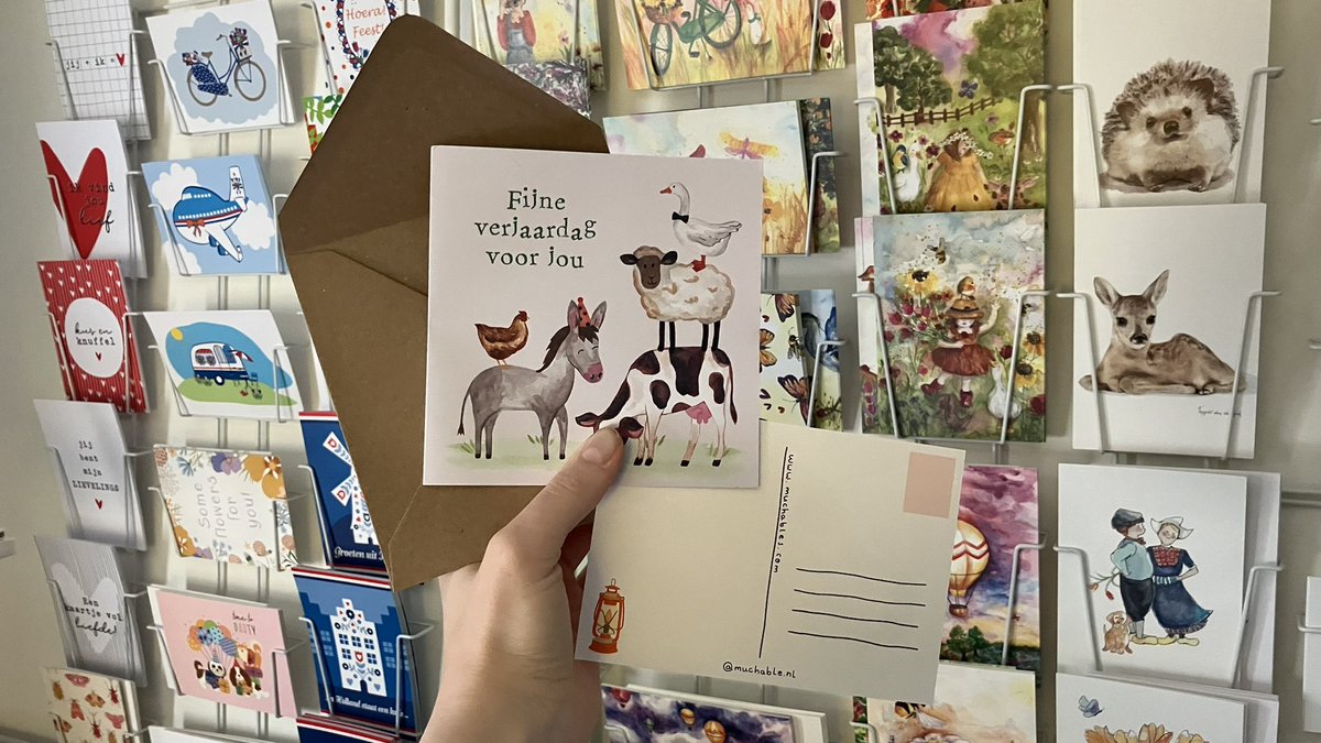 Weet jij wat het verschil is tussen ansicht-, post- en wenskaarten? Lees het nu in mijn laatste blog: postenpapier.nl/verschil-ansic… #ansichtkaart #postkaart #wenskaart #kaartje
