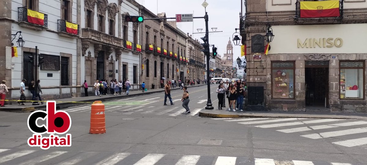 CB Televisión on Twitter "Morelia 📷 Manifestación afuera de Palacio