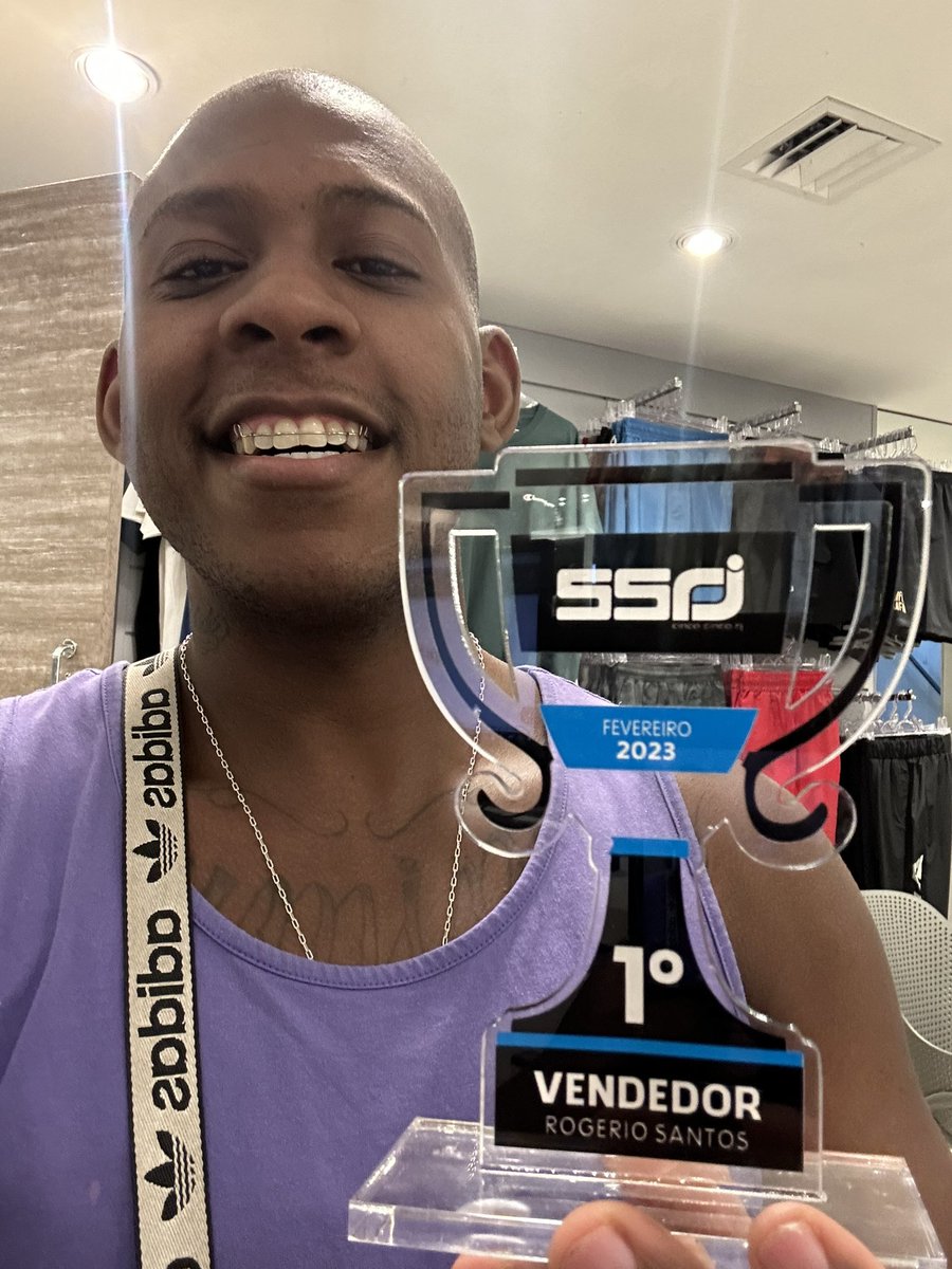 RogerClarkes's tweet photo. Pra quem não conhece, já ouviu falar.
Obrigado pela preferência e indicação de todos, no meio de mais de 38 lojas, o pai sw destacou em 1º de rede!!
Agora estou localizado na 55RJ NORTE SHOPPING, só chamar na senha ..: quero falar com o ROGER!!!! https://t.co/k3TjpIjhST