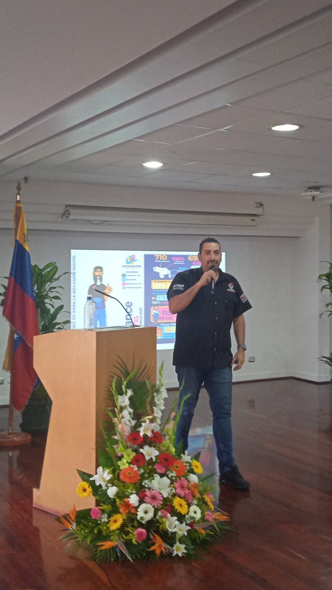 ConatiOficial's tweet photo. #Ahora interviene el Presidente de Fundación Infocentro @luisinfoVen con la ponencia "Infocentro retos y desafíos para la inclusión en el mundo digital"
#Tecnología #Conati #TIC #3Mayo 
@Mincyt_VE @Gabrielasjr https://t.co/YE9pqTosDh