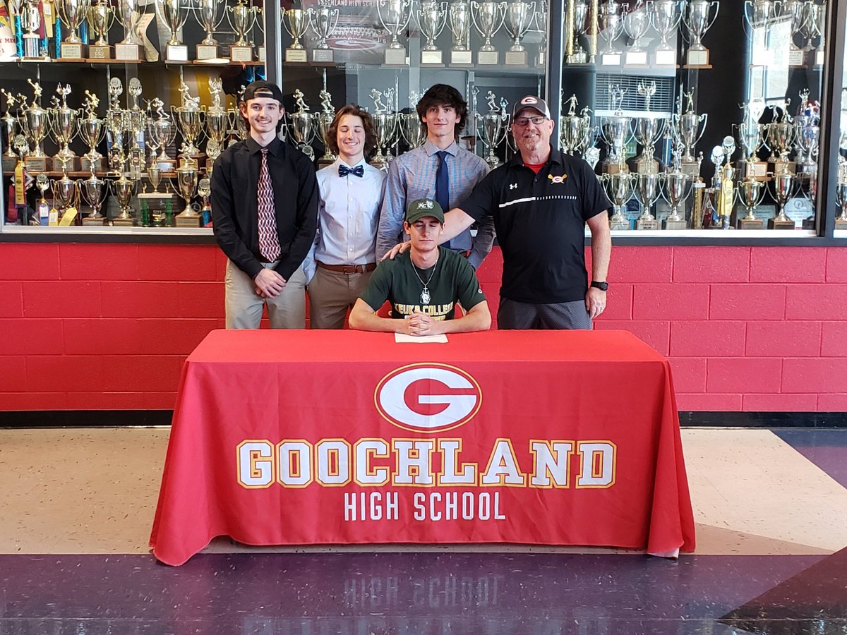 ghsbulldoglax's tweet image. GHS Lacrosse Lacrosse is very proud to announce that Zeke Weimer will be playing at the next level for the Keuka College Wolves!🐐🥍🥅
