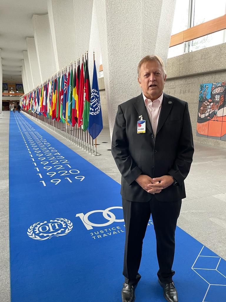 Biro "los pilotos no están en contra del avance tecnológico cuando los mismos se implementan incluyendo en los puestos de mandos a los seres humanos quienes son precisamente los que tienen que gestionar, valga la redundancia el error humano; y afirmo “sin embargo"...abro hilo