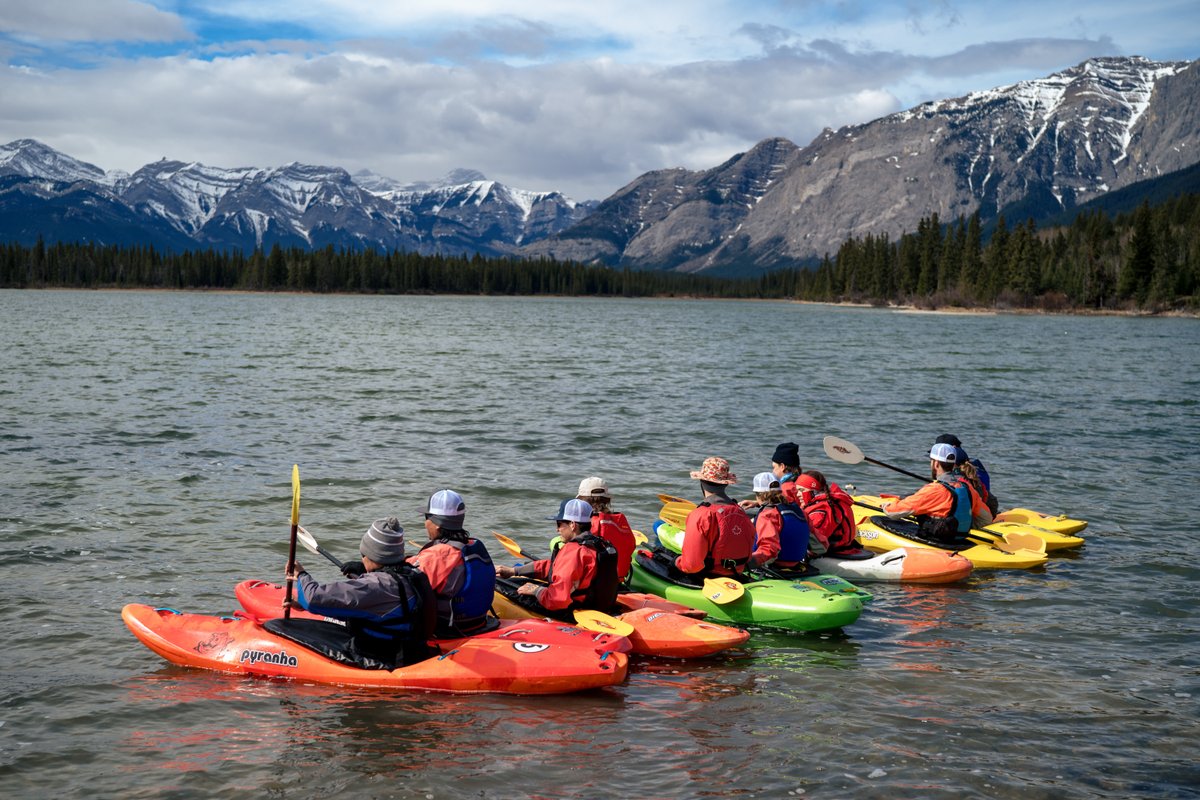 spiritnorthxc's tweet photo. Last spring, Leader Training was focused on kayak programs. The team went to Nakoda Lake in Stoney First Nation. These pics say it all!
#epic #canoe #leadertraining #nakodalake https://t.co/eThXiPucXo