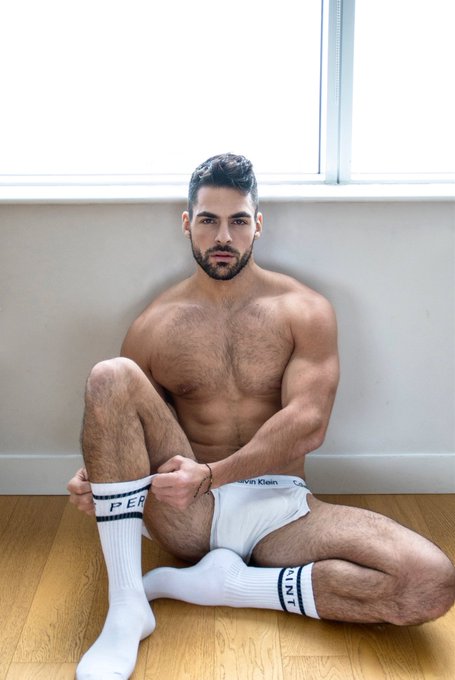 Masculinity RT if you see something https://t.co/LhWJbu6B0S